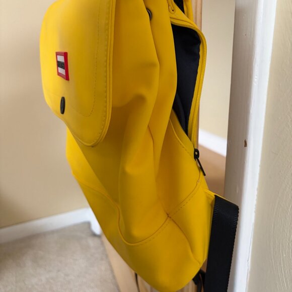 Hunter - Picture 3 of 5